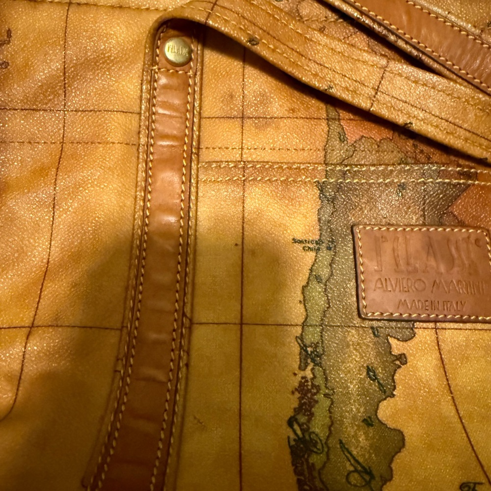 💎VINTAGE 💎Alviero Martini 1A Classe Geo Print World Map tote bag w/ luggage tag - Picture 13 of 14